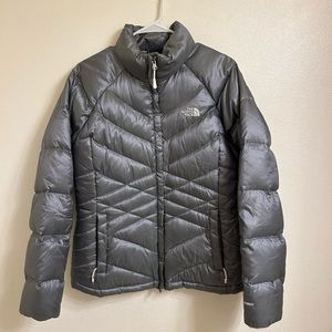 Women’s North Face Puffer Jacket *Like New*